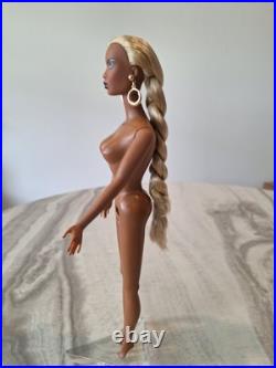Fashion Royalty Doll Collection! 2004 Luminescence Close Up Adele Makeda Fashion Royalty Doll Collection! 2004 Luminescence Close Up Adele Makeda