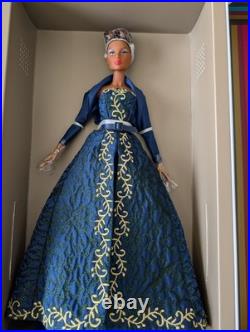 Fashion Royalty Doll Collection! A Shimmering Experience! Della Roux Dressed
