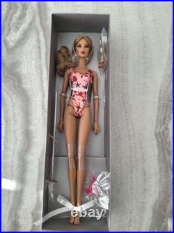 Fashion Royalty Doll Collection! Bombshell Beach Natalia Fatale Dressed Doll Fashion Royalty Doll Collection! Bombshell Beach Natalia Fatale Dressed Doll