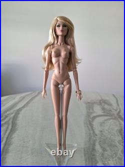 Fashion Royalty Doll Collection! Featuring Karoline Stone! The Nuface Collection Fashion Royalty Doll Collection! Featuring Karoline Stone! The Nuface Collection