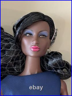 Fashion Royalty Doll Collection! Pop Of Color Annik Vandale Gift Set! Prestine