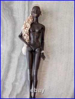 Fashion Royalty Doll Collection! Runway In Milan Collette Duranger Nude Doll