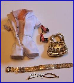Fashion Royalty Eugeina Parrin Frost Going Public 2008 doll with extras
