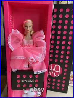 Fashion Royalty Fashion Week Convention Pink Powder Puff Poppy Parker Doll