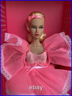 Fashion Royalty Fashion Week Convention Pink Powder Puff Poppy Parker Doll