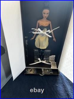 Fashion Royalty Firelfly Agnes Convention Exclusive Nrfb