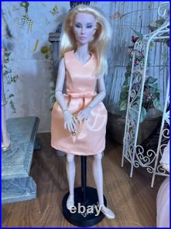 Fashion Royalty, Fr16, Integrity Doll, Platinum Society Hanne Erikson, 16 Inches Fashion Royalty, Fr16, Integrity Doll, Platinum Society Hanne Erikson, 16 Inches