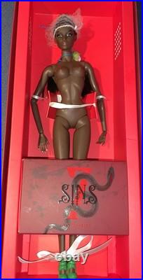 Fashion Royalty Glorious Vanity Isabella Alves Nude Doll 2 COA Shoes & Hands