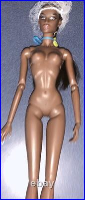 Fashion Royalty Glorious Vanity Isabella Alves Nude Doll 2 COA Shoes & Hands