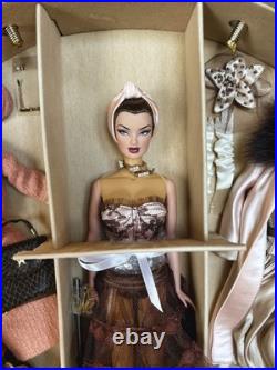 Fashion Royalty Haute Luxuries Veronique Gift Set NRFB Ed. 500 -Hard to Find Fashion Royalty Haute Luxuries Veronique Gift Set NRFB Ed. 500 -Hard to Find