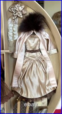 Fashion Royalty Haute Luxuries Veronique Gift Set NRFB Ed. 500 -Hard to Find Fashion Royalty Haute Luxuries Veronique Gift Set NRFB Ed. 500 -Hard to Find