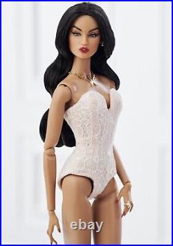 Fashion Royalty Integrity Toys Dawn In Bloom Isabella Alves Doll NRFB