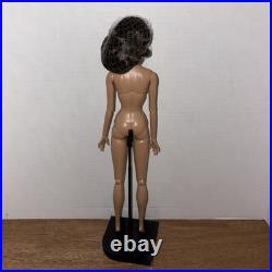 Fashion Royalty Integrity Toys NU. Face Checking In Colette Convention Doll