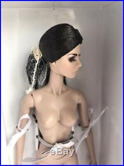 Fashion Royalty Intimate Reveal Agnes nude doll VHTF Gloss Convention