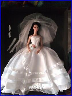 Fashion Royalty Lilith Integrity Toys & Barbie Collectibles Bride Set Stand New