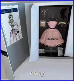 Fashion Royalty Luxury Wear Fashion She Comes in Color Integrity Toys NRFB HTF