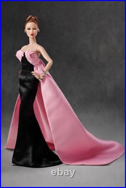 Fashion Royalty'Modern Renaissance' (Variation) Binna Park Doll NRFB/Shipper