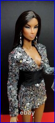 Fashion Royalty Natalia Fatale Chain of Command! Beautiful Doll! Mint