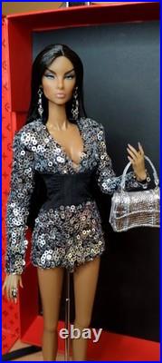 Fashion Royalty Natalia Fatale Chain of Command! Beautiful Doll! Mint