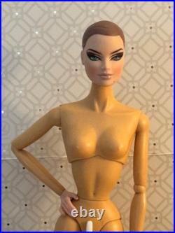 Fashion Royalty Nude Wig doll Veronique Perrin The New Versailles with 5 Wigs Fashion Royalty Nude Wig doll Veronique Perrin The New Versailles with 5 Wigs