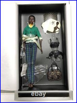 Fashion Royalty Urban Outfitting Nadja R. Dressed Doll mini gift set JAPAN