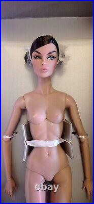 Fashion Royalty Violaine En Pointe Nude 12 doll only! Gorgeous! Rare! Mint