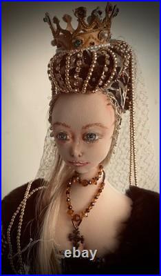 Fashion royalty doll