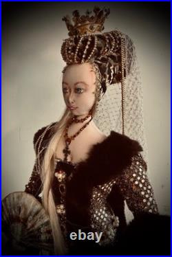 Fashion royalty doll