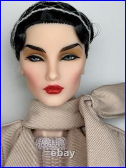GLAMOUR COATED Elyse NRFB INTEGRITY TOYS Fashion Royalty