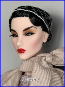 GLAMOUR COATED Elyse NRFB INTEGRITY TOYS Fashion Royalty