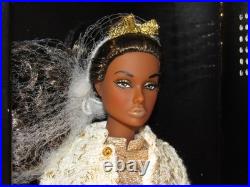 Gold Season Poppy Parker NRFB Integrity Toys Stilettos Out LE 600