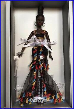 ILLUSIONIST NADJA DRESSED DOLL FASHION ROYALTY Nu. Face Agency Collection-NRFB