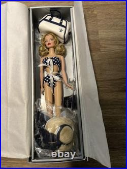 INTEGRITY FASHION ROYALTY DOLL 2002 Chic Escape Veronique Perrin Doll Fashion