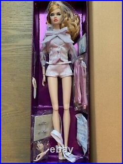 INTEGRITY FASHION ROYALTY Lovely in Lilac Poppy Parker Dressed Doll (Read)