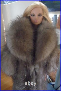 INTEGRITY! Fashion Royalty Doll Eugenia Perrin Frost City Prowl-withmink coat