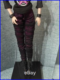 Integrity Fashion Royalty 2011 CITY GIRL IMOGEN 12 IT DIRECT Nu. Face Doll LE300