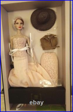 Integrity Fashion Royalty Agnes Von Weiss High Visibility Mini-Giftset-NRFB Shpr