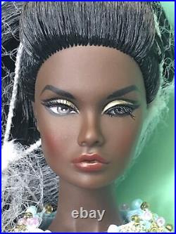 Integrity Fashion Royalty Doll Poppy Parker In Palm Springs 2021 Club Ex AA NRFB