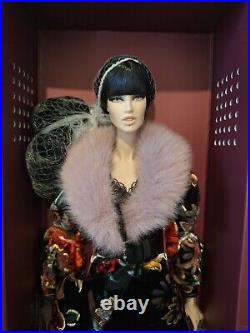 Integrity Toys All That Vampire Drama Kesenia Valentinova Fashion Royalty Nrfb