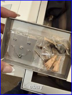 Integrity Toys DUSK IN BLOOM LUCHIA ZADRA closeup doll nrfb, mint, complete doll