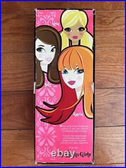 Integrity Toys Dynamite Girls Aria Fashion Royalty Doll, 2007