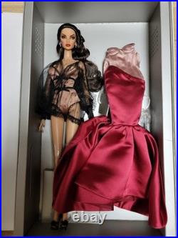 Integrity Toys Enamorada Natalia Fatalé Fashion Royalty WClub Exclusive Doll