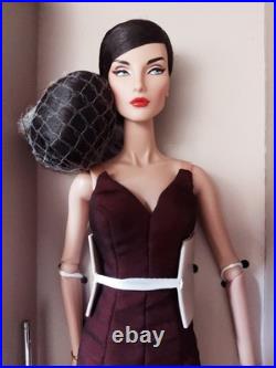 Integrity Toys FR Fashion Royalty J'ADORE LA FETE ELYSE JOLIE DOLL Gift Set Integrity Toys FR Fashion Royalty J'ADORE LA FETE ELYSE JOLIE DOLL Gift Set