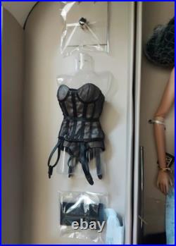 Integrity Toys FR Fashion Royalty J'ADORE LA FETE ELYSE JOLIE DOLL Gift Set