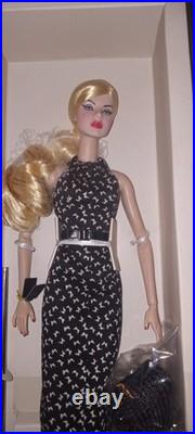 Integrity Toys-Fashion Royalty Aristocratic Baroness Agnes- NRFB WithShipr Reduced