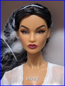 Integrity Toys Fashion Royalty Dawn in Bloom Isabella Alves Close-Up Doll NRFB