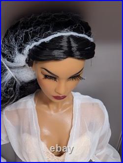 Integrity Toys Fashion Royalty Dawn in Bloom Isabella Alves Close-Up Doll NRFB