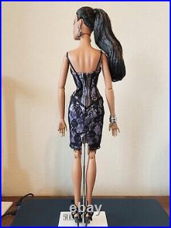 Integrity Toys Fashion Royalty FR16 Amethyst Factor Anais McKnight RARE