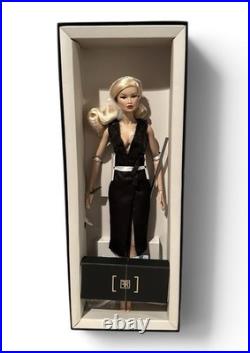 Integrity Toys Fashion Royalty Fame Fable Kyori Sato Gift Set 91370 NRFB
