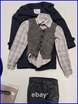 Integrity Toys Fashion Royalty Homme Fast Track Victor James Doll 2011 Outfit Integrity Toys Fashion Royalty Homme Fast Track Victor James Doll 2011 Outfit
